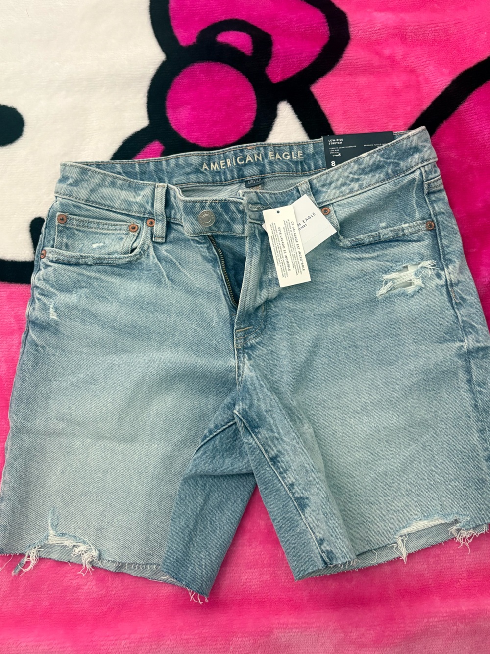 American Eagle Outfitters Light Blue High-Rise Distressed Women’s Jeans